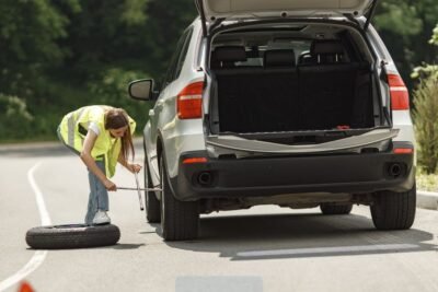 ¿Cómo cambiar una llanta de forma rápida y segura?