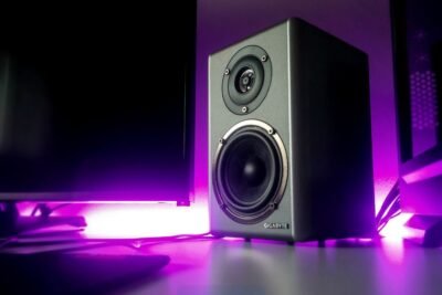 Comparativa bocinas portátiles: Sony SRS-XB21 vs LG PK3