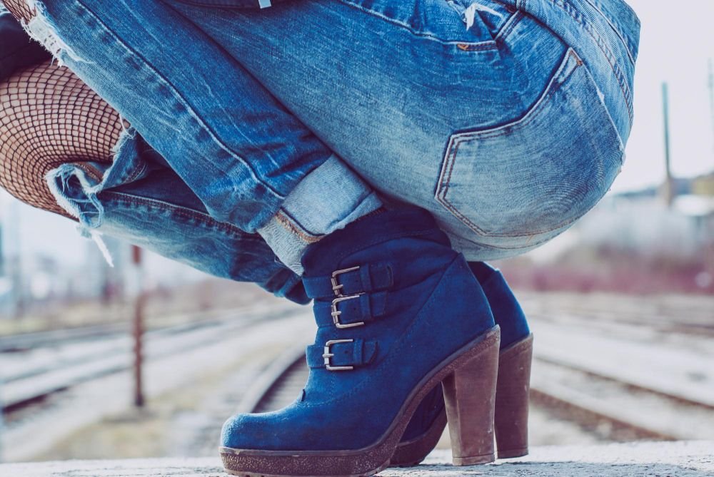 blusa ideal que resalte tus botas