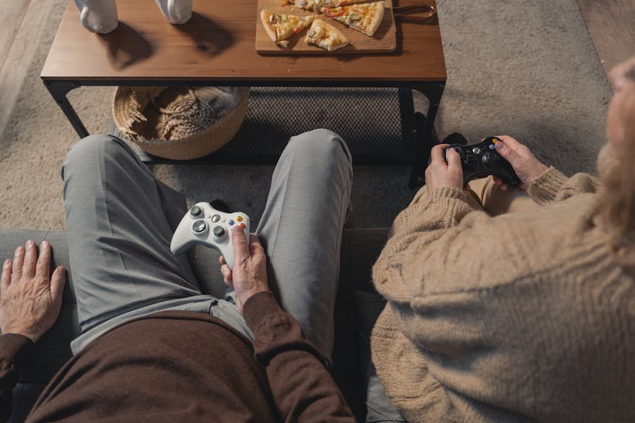 Imagen de Qué cambia entre jugar en portátil, PC de escritorio y consola