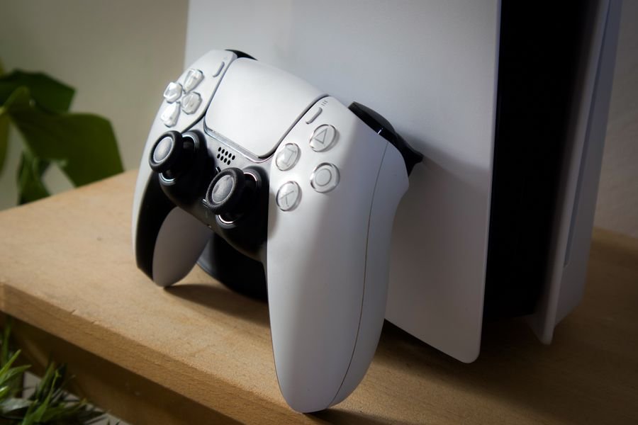 PlayStation 5 y PS5 Pro: análisis completo Gráfica comparativa mostrando rendimiento y capacidad de almacenamiento en dispositivos modernos.