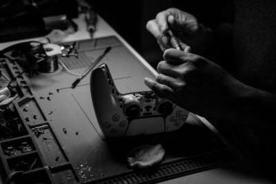 Consolas con fallas: errores comunes y cómo solucionarlos sin empeorar el problema