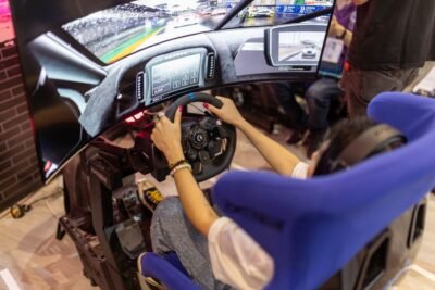 Explora los mejores simuladores de carreras del año