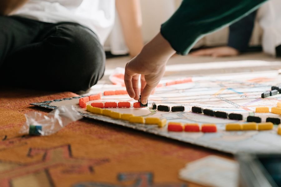 Mejores juegos para jugar en familia: opciones para compartir sin importar la edad Juego de mesa estratégico cooperativo