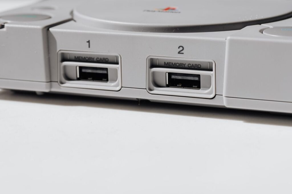 Universos que perduran: La huella imborrable de las grandes franquicias en la historia del entrenamiento interactivo Consola PlayStation vintage clásica