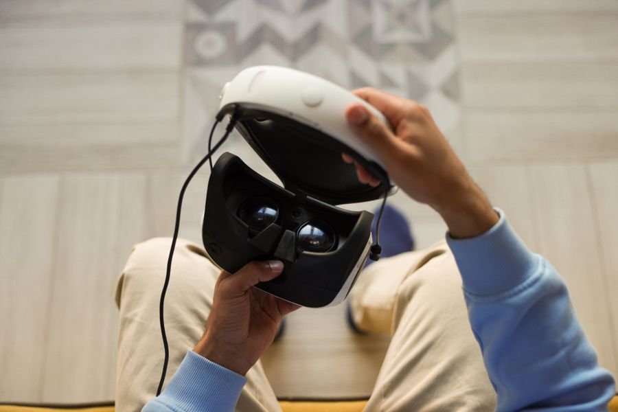 Casco VR con cable vs inalámbrico para PS4: cuál da mejor imagen y qué juegos corre Casco VR con cable para PS4